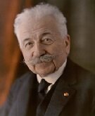 Nace Auguste Lumière