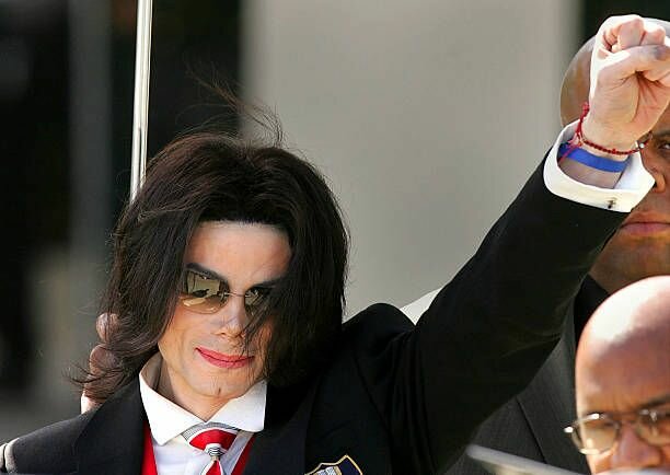 Jackson settles the molestation case out of court