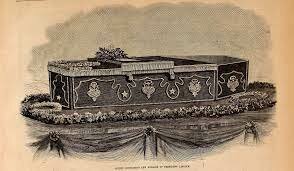 President Lincoln Lies In White House