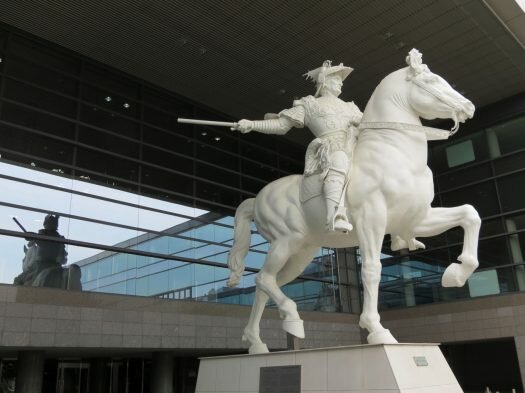 Leonardo starts on a new Project