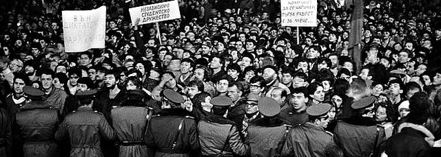Abandono de Checoslovaquia y Bulgaria