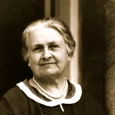 Timeline: María Montessori y su metodología