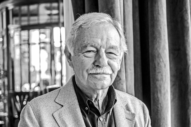 Eduardo Mendoza-"La ciudad de los prodigios" (Prosa)