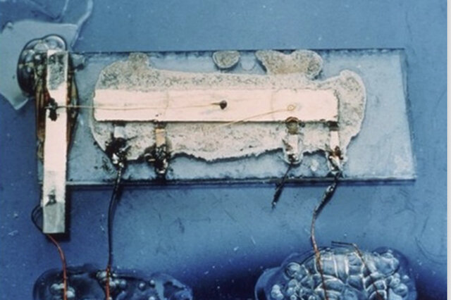 El primer circuito integrado de la historia