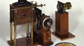 Timeline: Linea del tiempo - Antecesores de los Video Beams- ANGIE NATERA