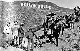 Los hermanos Laffitte fundan&nbsp;Le Film d´Art. El cine descubre California: nacimiento de Hollywood, un barrio de Los Ángeles.