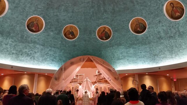 Installation of the Platytera Icon