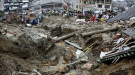 Timeline: Intervención comunitaria en crisis y atención psicosocial - Derrumbe barrio Cervantes / Ciudad de Manizales