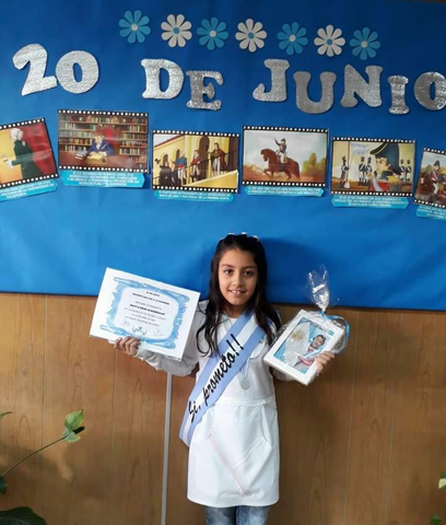 Mi hija Nayla prometió la Bandera