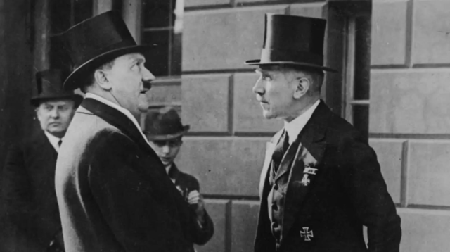 Von Papen’s deal with Hitler (1933)