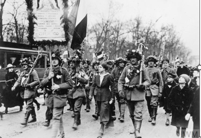 German Revolution of 1918 and Kaiser Wilhelm II resigns