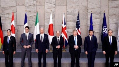 Rusia é expulsada do G8