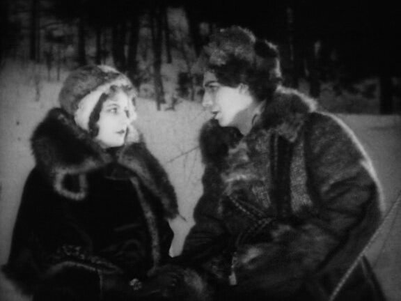 Se estrena Gösta Berlings saga381 de Mauritz Stiller, con Greta Garbo.