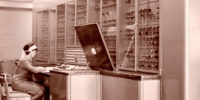 LA PRIMERA GENERACION DE LA COMPUTADORA