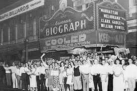 Se construye en París el Biograph de Herman Casler, primer edificio especialmente diseñado para exhibir películas de cine.