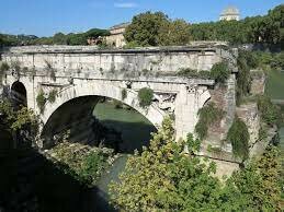 Puentes de piedra en Roma