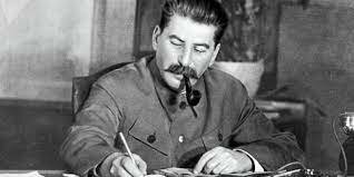 Stalin, llega al poder