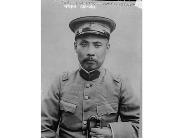 Sun's Yat-sen set up the warlords to defeat