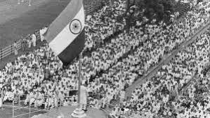 India and Pakistan become independent from the United Kingdom