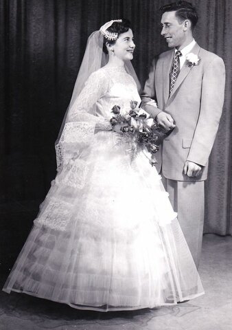 En este tiempo se hizo registro parroquial de nacimientos, matrimonios y defunciones