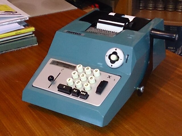 calculadora electro-mecánica