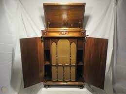 Victor Orthophonic Victrola Phonograph