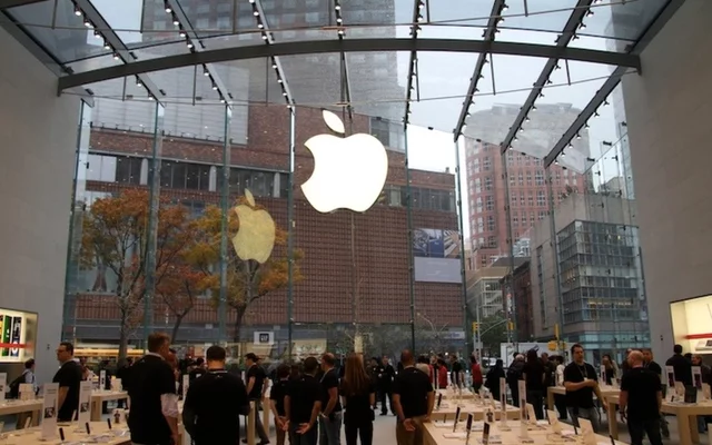 First Apple Stores were opened