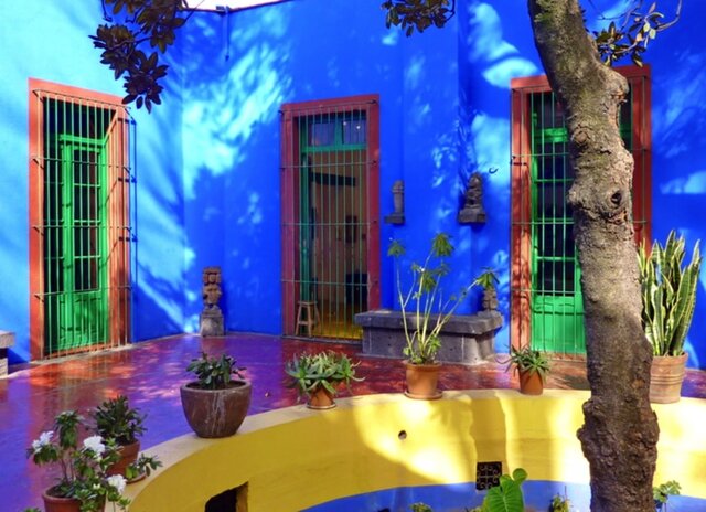 CASA AZUL