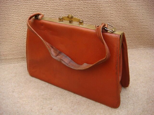 Modifications pratiques des vetements et chaussures