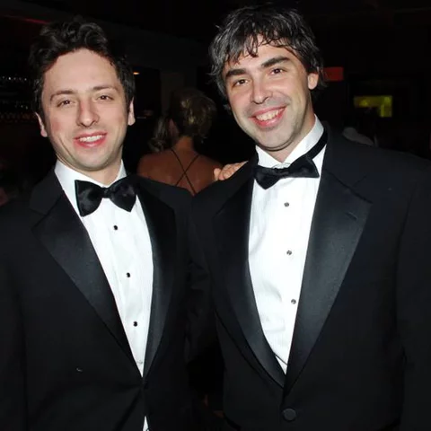 PERSONAJES - LARRY & SERGUÉI