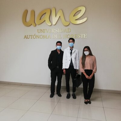 Timeline:  Línea de tiempo en estilos de liderazgo, motivación y comunicación.