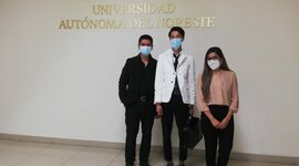 Timeline:  Línea de tiempo en estilos de liderazgo, motivación y comunicación.