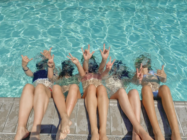 Pasar el Rato Con Amigos