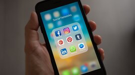 Timeline: Social Media