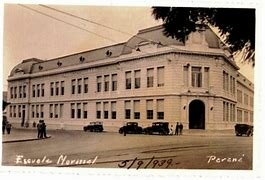 Se Inaugura la primera Escuela Normal en Paraná