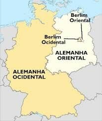 Alemania se separa en dos.