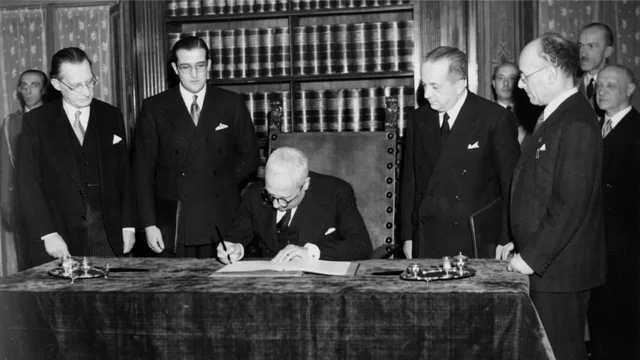 Riforma della Costituzione, Assemblea Costituente e nuovo governo De Gasperi