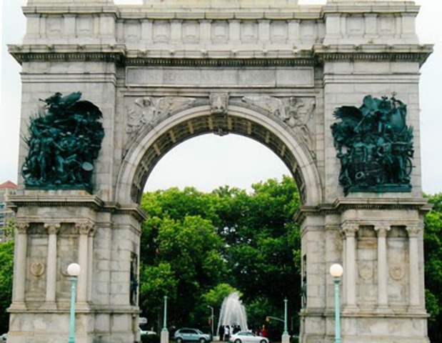 Soldiers' and Sailors' Memorial Arch