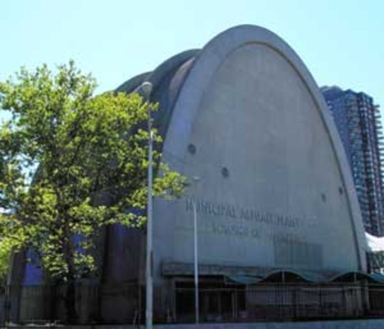 Asphalt Green Sports and Arts Center