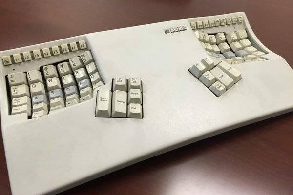 Teclado ergonômico