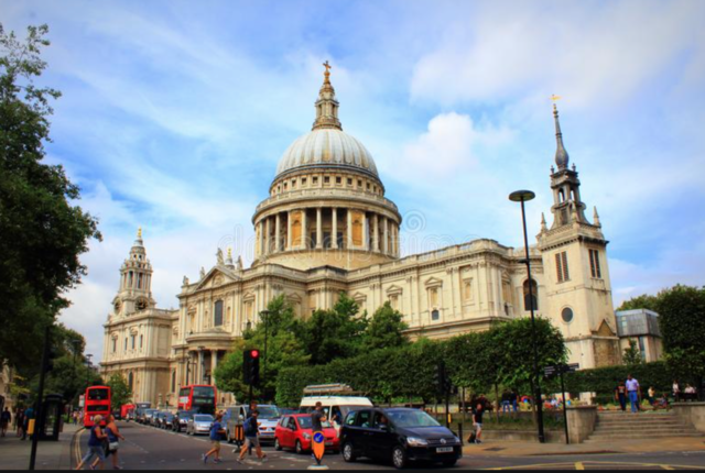 St. Paul's Churchyard