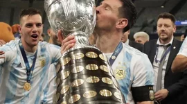 Timeline: LIO MESSI Y SU CARRERA