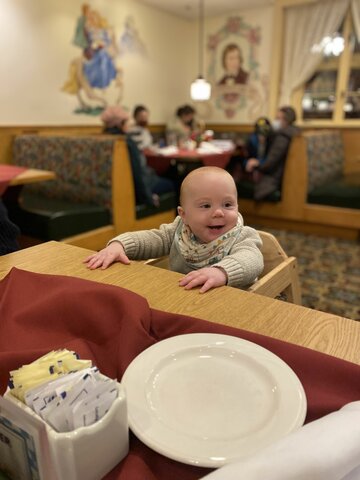 Vi Mi Primo Para La Primera Vez