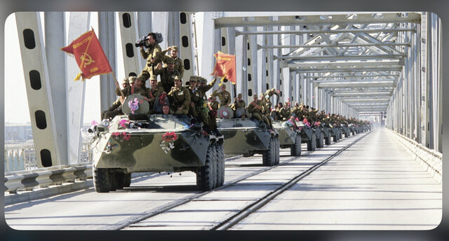 URSS invade Afganistán