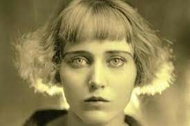 Carmen Mondragón, Nahui Ollin