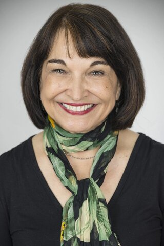 P. Crítico. Antonia Darder