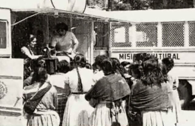 EDUCACIÓN BASADA EN SISTEMAS ABIERTOS