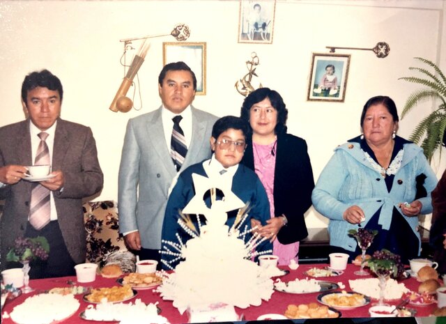 PRIMERA COMUNIÓN DEL SEGUNDO HIJO