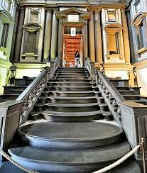 Escalinata de la Biblioteca Laurentina -T7