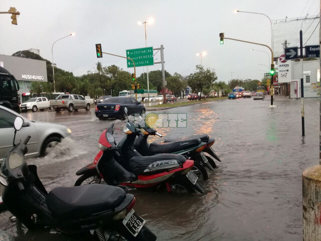 Primeras inundaciones en la ciudad